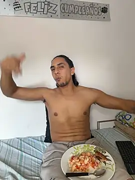 Monkey_uchiha777 webcam