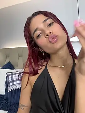 amber_sparkle webcam