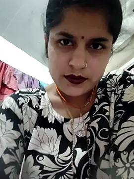 Miss_Rohni webcam