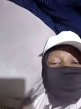 DripDiva webcam
