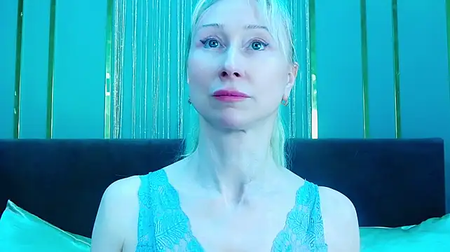 KissDreamm webcam