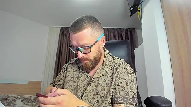 Findom_guy webcam