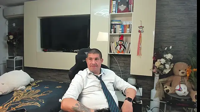 SpartacusDaddy48 webcam
