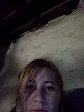 Kira_Bird live sex cam