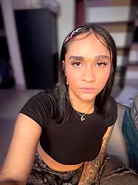 Isabella-Teen webcam