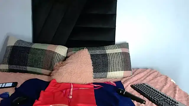 Loyal_Sashaa webcam