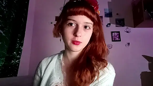 CristinPiccirillo live cam on StripChat