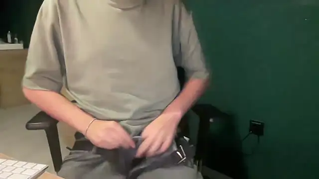 white_wizard_ webcam