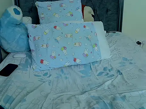 Pretty-sinner webcam