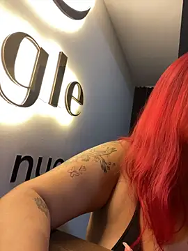 Miaa_Foxx03 webcam