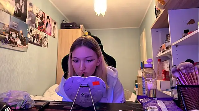 soniakotts's live room