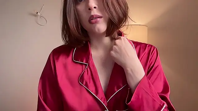 stacyluxxe live cam on StripChat