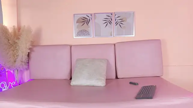Athena_Camille webcam