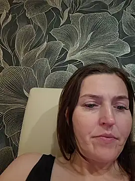 MilaMature webcam