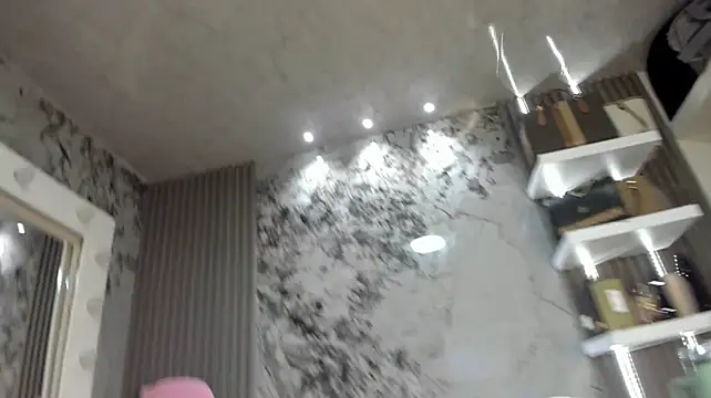 Loren_Baker's room