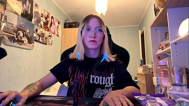 SoniaKotts live cam on StripChat