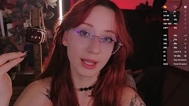 WICKEDEMBER live cam on StripChat