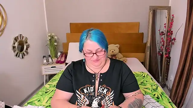 Sugarmommy_69X webcam
