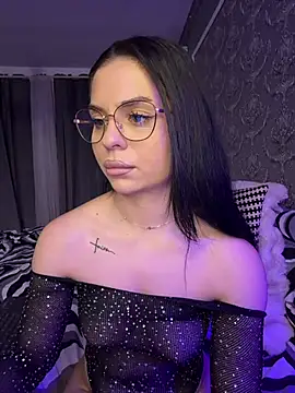 Olivia_Noor webcam