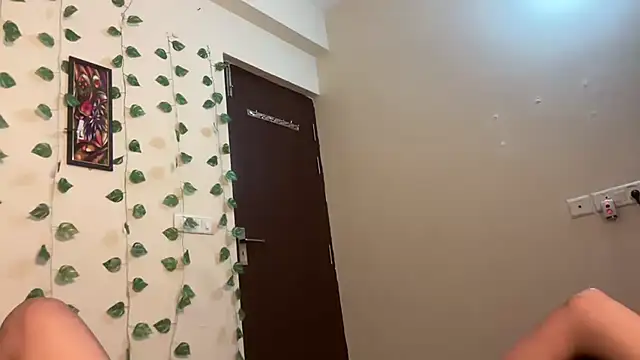 Naira_fit live cam on StripChat