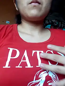 lucero1711 live cam on StripChat