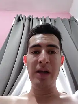 RICHI_gozz live cam on StripChat