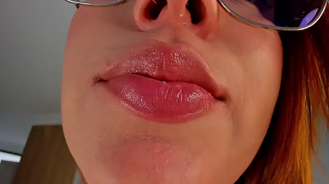 mia_18v