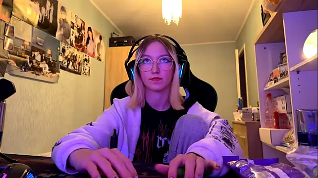 SoniaKotts webcam