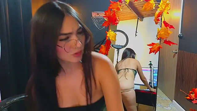 Luna_keity live cam on StripChat