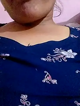 Varsha_96 live cam on StripChat