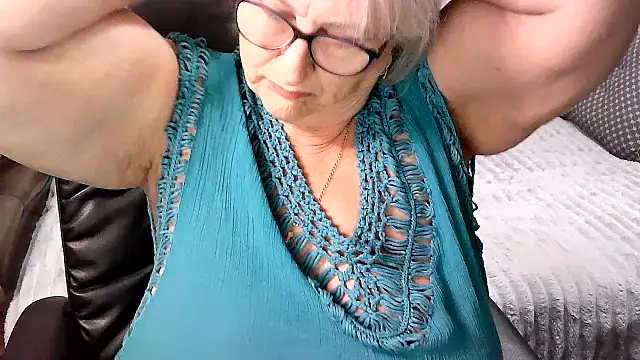 LolkaAlyss live cam preview