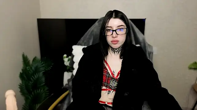 IvyAurburn live cam preview