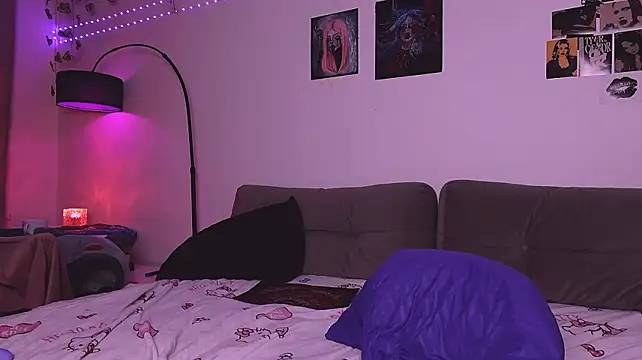 LadyTrep webcam