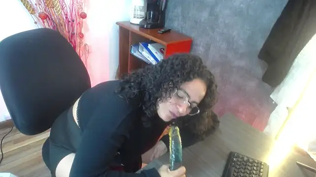 Natasha_Fox_Bms
