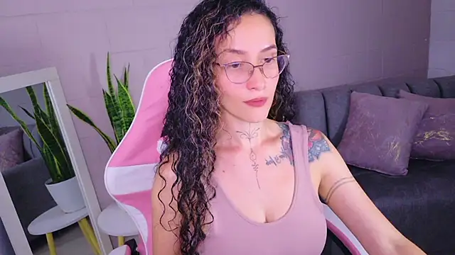 Bella__Rose1 webcam