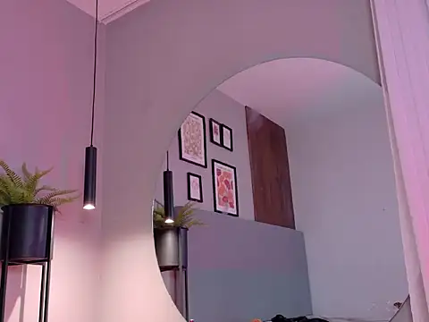 ZoeRuizz webcam