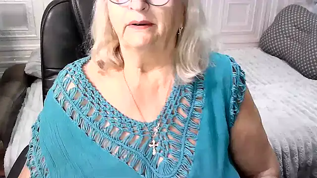 LolkaAlyss live cam preview