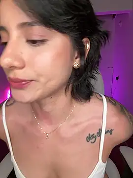 Ale_Lewis's Live Sex Cam Show