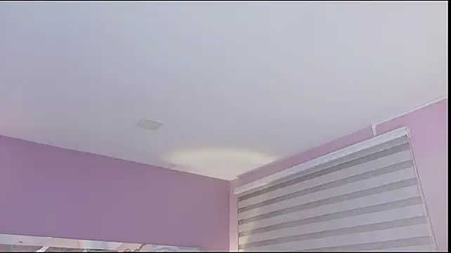 LolaGray__ live cam preview