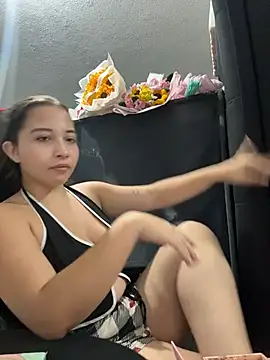 AliciaWhite_nt webcam
