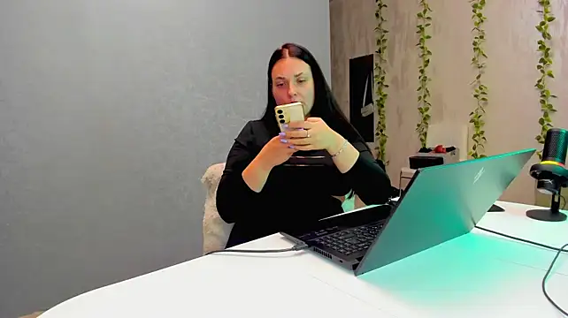 Yesss_Lilith webcam