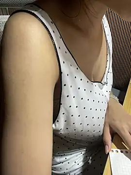 Mina048