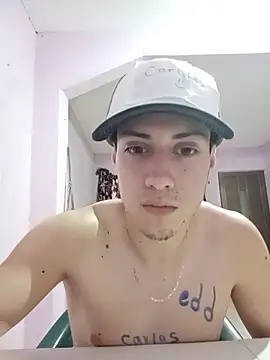 Carlitos7381 webcam