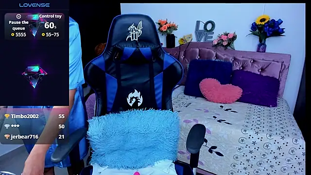 mia_bigtits17 webcam