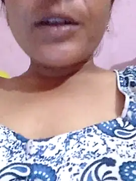 Varsha_96 webcam