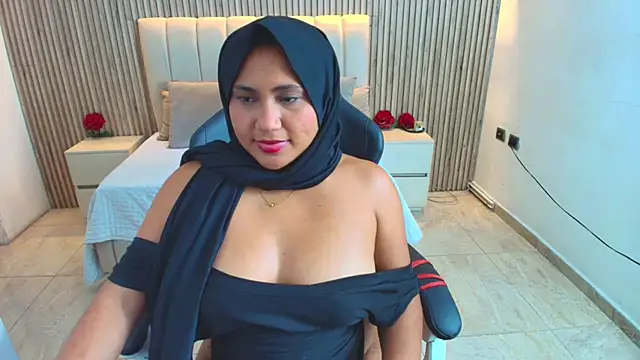 Maissa_nakier webcam