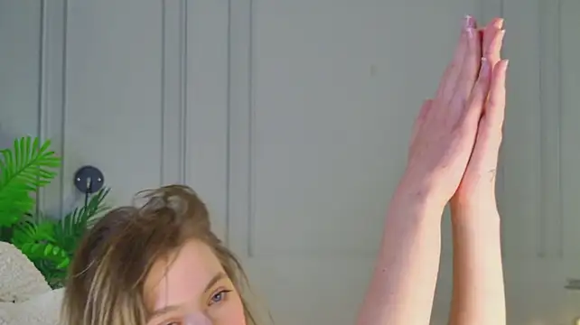 liza_peach webcam
