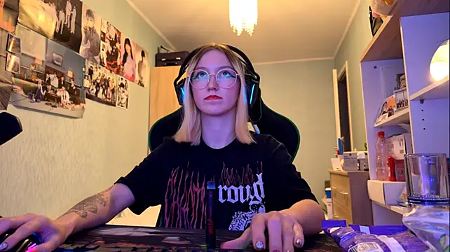SoniaKotts webcam