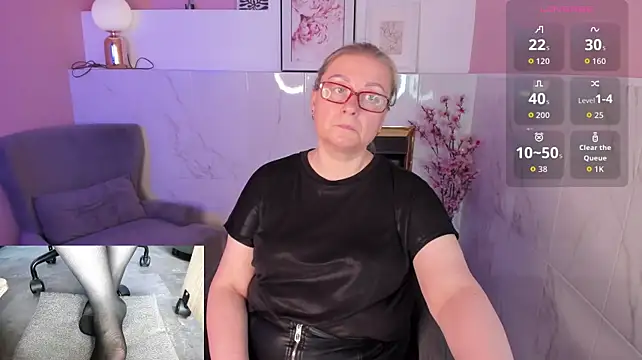 Alexandra_Kind webcam
