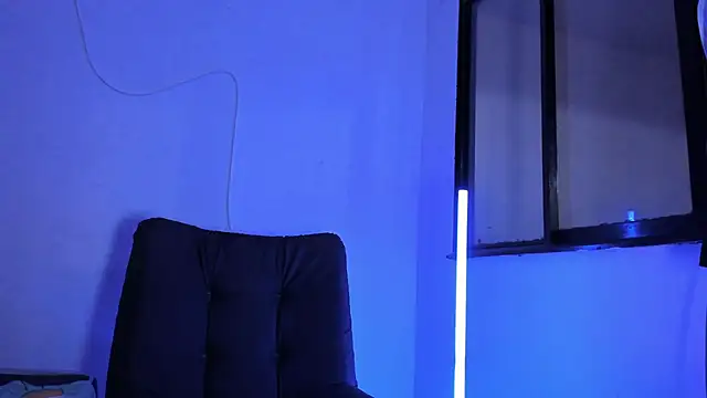 Axel_hendrick live cam on StripChat
